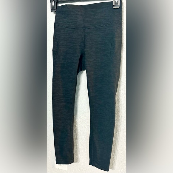 Outdoor voices cropped leggings size XS - Picture 2 of 6